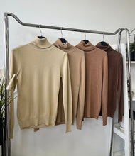 Kép betöltése a galériamegjelenítőbe: 5851 LUREX basic garbó