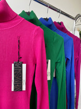 Kép betöltése a galériamegjelenítőbe: 006 ZORA garbóruha