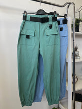 Kép betöltése a galériamegjelenítőbe: 17516 PENNY öves nadrág