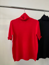 Kép betöltése a galériamegjelenítőbe: 0083 BASIC rövid ujjú garbó