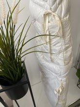 Kép betöltése a galériamegjelenítőbe: 4286 FÉNYES Steppelt mellény