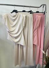 Kép betöltése a galériamegjelenítőbe: 39622 KAREN nadrág + felső szett