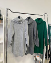 Kép betöltése a galériamegjelenítőbe: 5205 HETTA GARBÓ pulóver/tunika