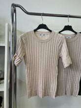 Kép betöltése a galériamegjelenítőbe: 0015 FERGIE basic kötött felső