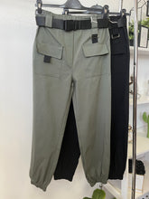 Kép betöltése a galériamegjelenítőbe: 17516 PENNY öves nadrág