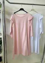 Kép betöltése a galériamegjelenítőbe: 21823 FODROS vállú pamut ruha