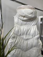 Kép betöltése a galériamegjelenítőbe: 4286 FÉNYES Steppelt mellény