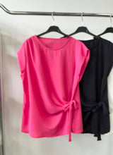 Kép betöltése a galériamegjelenítőbe: 25153 LOTTE átkötős felső