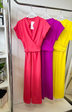 Kép betöltése a galériamegjelenítőbe: DALMA csavart átkötős rövid ujjú ruha