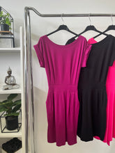 Kép betöltése a galériamegjelenítőbe: 6429 BASIC öves-zsebes pamut ruha