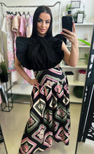 Kép betöltése a galériamegjelenítőbe: 8391 SELENA szoknya+ blúz szett