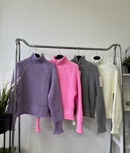 Kép betöltése a galériamegjelenítőbe: 067 MOLLY VASTAG kötésű pulóver