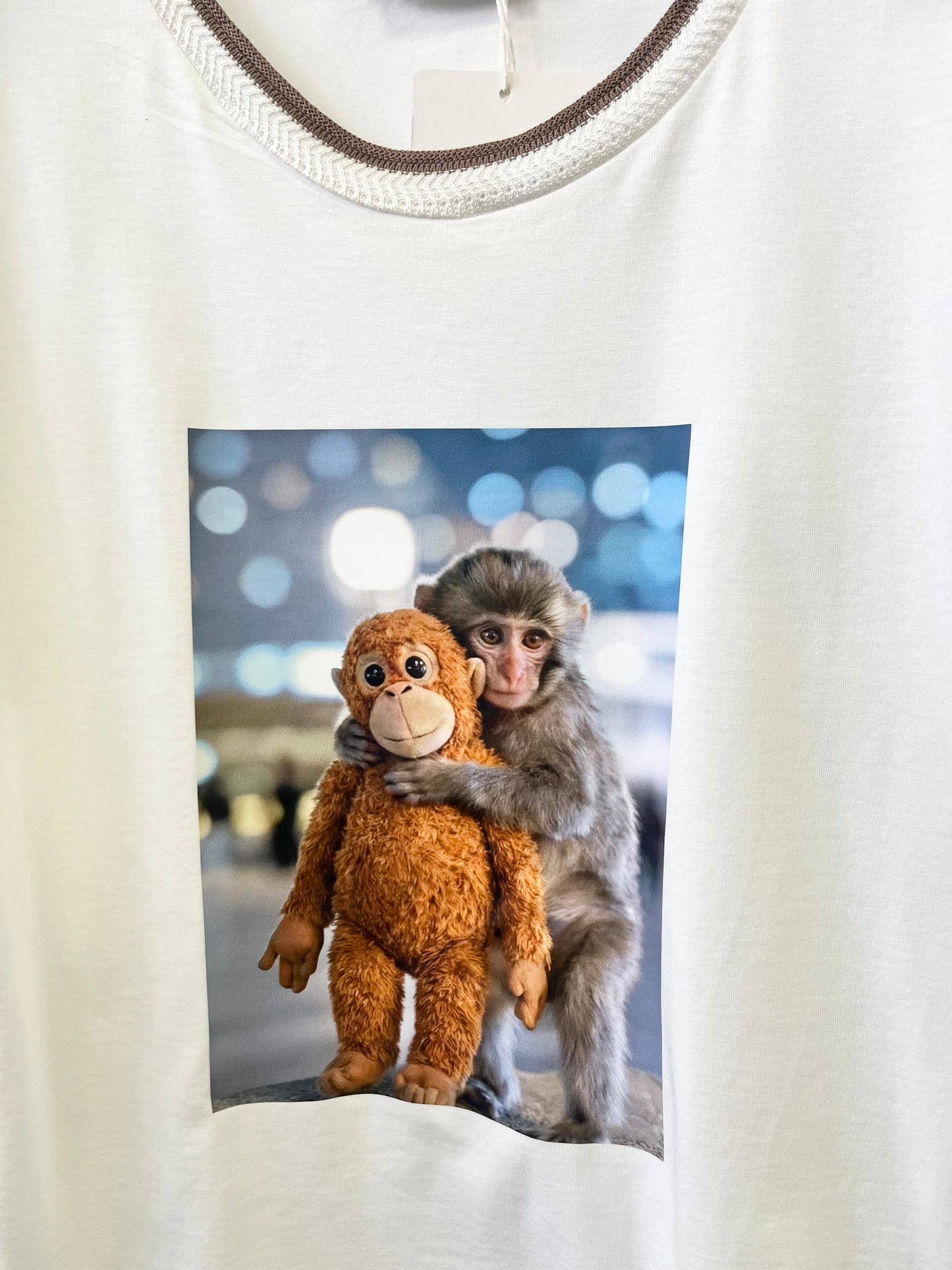 1592 PUNCH monkey ölelő póló