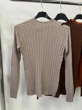 Kép betöltése a galériamegjelenítőbe: 5999 BORDÁS basic félgarbó