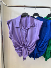 Kép betöltése a galériamegjelenítőbe: 7370 LINETT szatén felső/ blúz