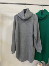 Kép betöltése a galériamegjelenítőbe: 5205 HETTA GARBÓ pulóver/tunika