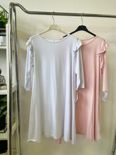 Kép betöltése a galériamegjelenítőbe: 21823 FODROS vállú pamut ruha