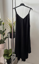 Kép betöltése a galériamegjelenítőbe: 23698 PÁNTOS Oversize ruha