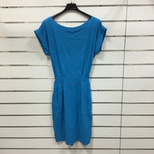 Kép betöltése a galériamegjelenítőbe: 6429 BASIC öves-zsebes pamut ruha