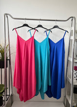 Kép betöltése a galériamegjelenítőbe: 23698 PÁNTOS Oversize ruha