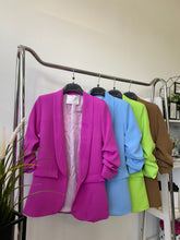 Kép betöltése a galériamegjelenítőbe: 80172 LONG blézer/szines