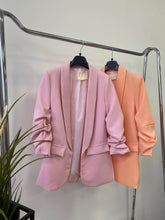 Kép betöltése a galériamegjelenítőbe: 80172 LONG blézer/szines