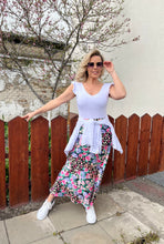 Kép betöltése a galériamegjelenítőbe: 775 DAHLIA kis fodros felső