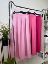 Kép betöltése a galériamegjelenítőbe: 61112 ZSEBES MAXISZOKNYA