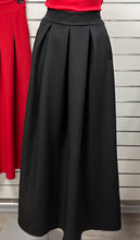 Kép betöltése a galériamegjelenítőbe: 61112 ZSEBES MAXISZOKNYA