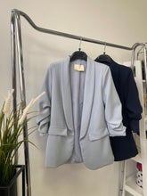 Kép betöltése a galériamegjelenítőbe: 80172 LONG blézer/basic szinek