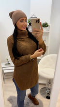 Kép betöltése a galériamegjelenítőbe: 302 CAROLINA kötött pulóver