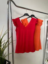 Kép betöltése a galériamegjelenítőbe: 775 DAHLIA kis fodros felső