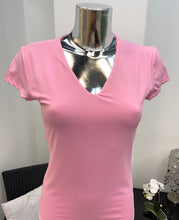 Kép betöltése a galériamegjelenítőbe: 27347 V nyakú rövidujjú felső