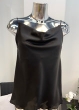 Kép betöltése a galériamegjelenítőbe: LILLA szatén top/3353