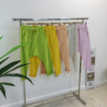 Kép betöltése a galériamegjelenítőbe: 3458 Ülepes pamut nadrág