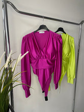 Kép betöltése a galériamegjelenítőbe: 8215 CHLOE Fényes body