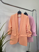 Kép betöltése a galériamegjelenítőbe: 80172 LONG blézer/szines