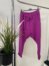 Kép betöltése a galériamegjelenítőbe: 3458 Ülepes pamut nadrág