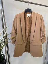 Kép betöltése a galériamegjelenítőbe: 80172 LONG blézer/basic szinek