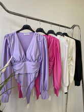 Kép betöltése a galériamegjelenítőbe: 8215 CHLOE Fényes body