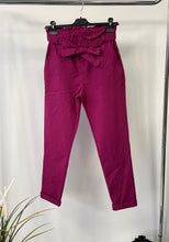 Kép betöltése a galériamegjelenítőbe: CATALINA nadrág/9204