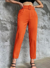 Kép betöltése a galériamegjelenítőbe: 12085 Elegáns öves nadrág