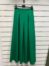 Kép betöltése a galériamegjelenítőbe: 61112 ZSEBES MAXISZOKNYA