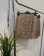 Kép betöltése a galériamegjelenítőbe: 1026 Flitteres miniszoknya