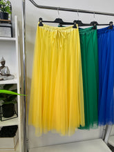 Kép betöltése a galériamegjelenítőbe: 22197 LOTTY tüll hosszú szoknya
