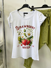 Kép betöltése a galériamegjelenítőbe: 2415 STRAWBERRY LOVER pamut póló
