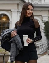 Kép betöltése a galériamegjelenítőbe: 11337 NOEMI necc vállú gombos ujjú body
