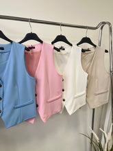 Kép betöltése a galériamegjelenítőbe: 9978 HARPER kosztüm mellény
