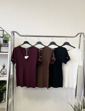 Kép betöltése a galériamegjelenítőbe: 0131 KATHY V nyakú vékony kötött felső
