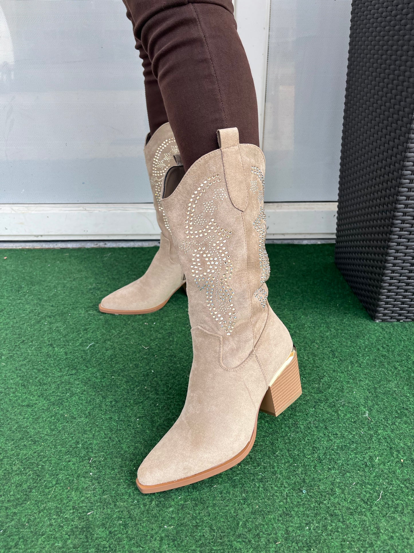 111 STRASSZKÖVES western csizma